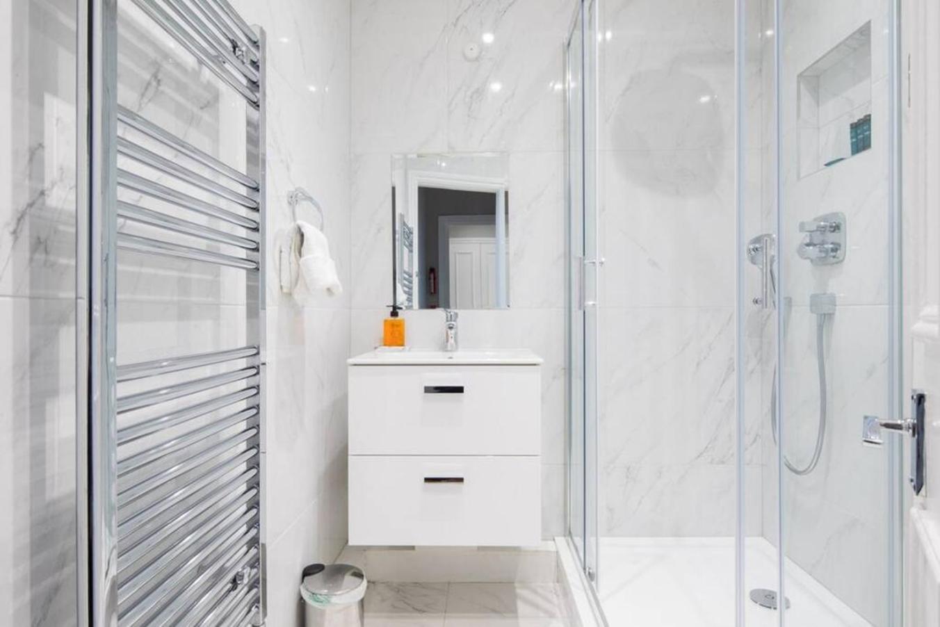 Apartamento Steps From Hyde Park 2Br 2Bath Sleeps 6 Londres Exterior foto
